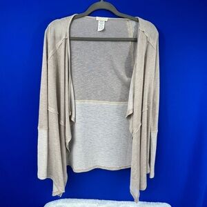 🔥2/$10 |•LOVE ON TAP•| Lightweight Tank Cardigan Size Medium